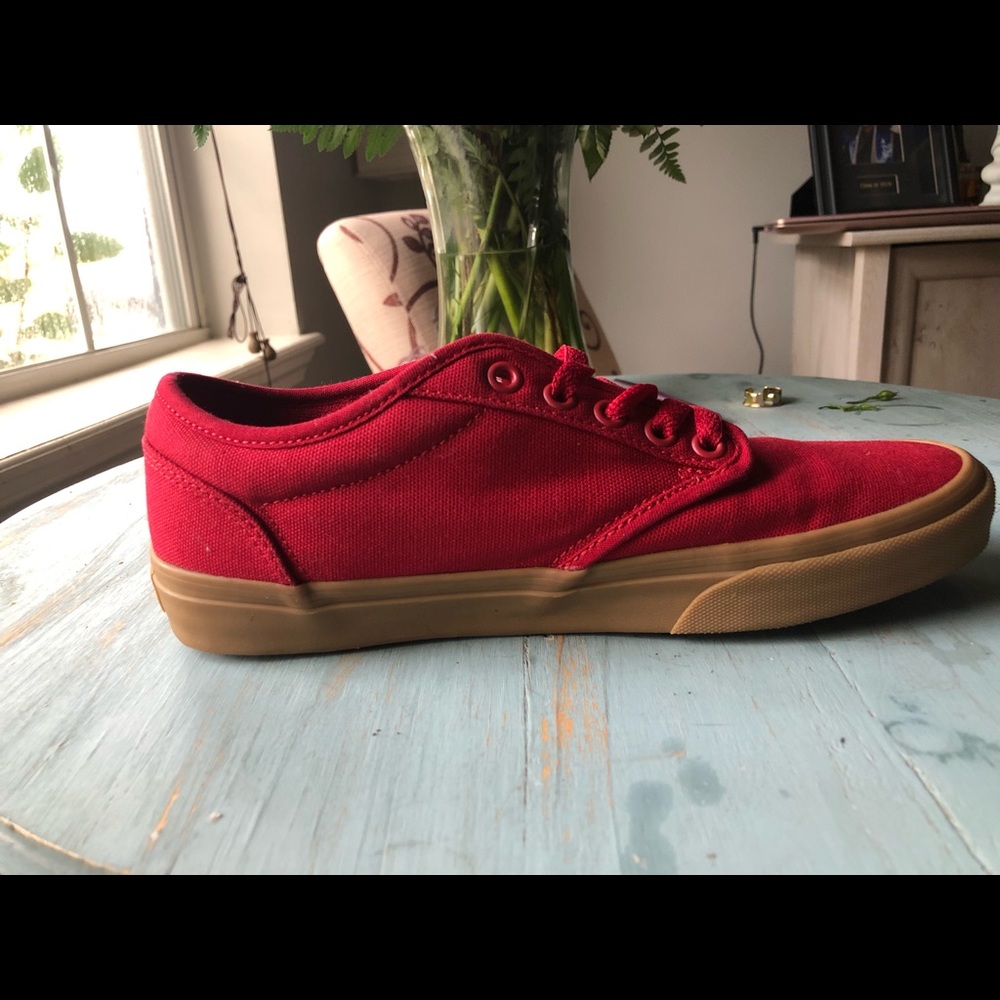Chili Pepper/Gum Vans - Picture 3 of 7